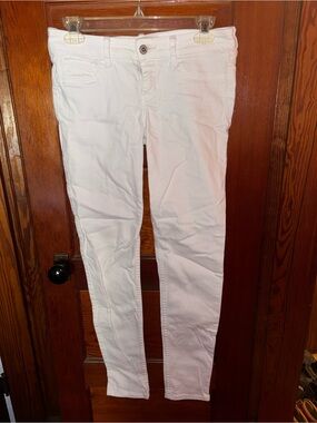 Hollister White High-Rise Skinny Jeans